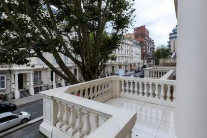 Contemporary 2 Bedroom Flat wBalcony - Bayswater! - image 9