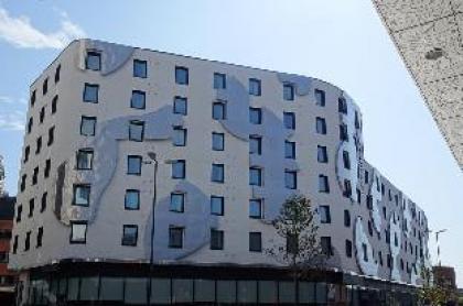 Premier Inn London Bromley - image 2