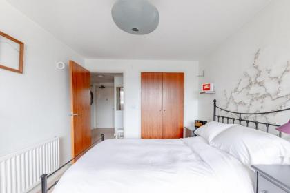 Warm & Inviting 1bedroom Flat with Patio Camden Town! - image 20