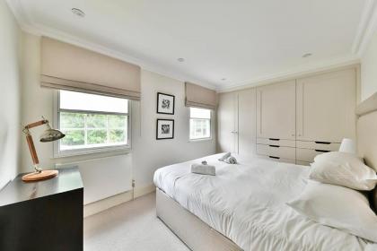 Sloane square 2 bed house - image 7