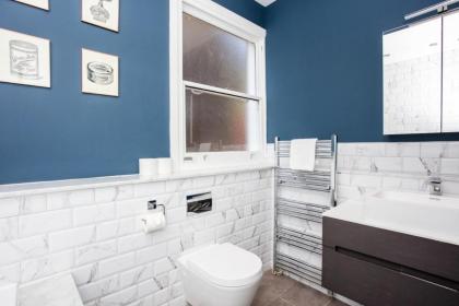 Bright Vibrant 1 Bedroom Apartment in South Hampstead - image 20