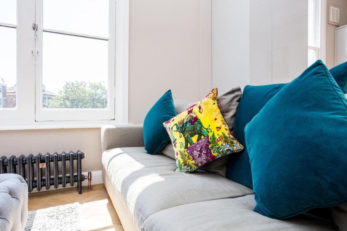 Bright Vibrant 1 Bedroom Apartment in South Hampstead - image 7