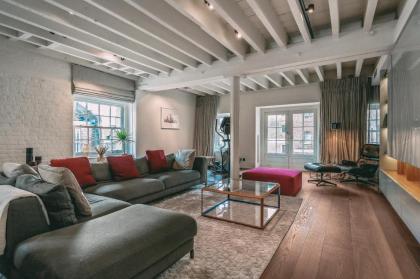 Immaculate 2-Bed Loft Apartment In Central London - image 6