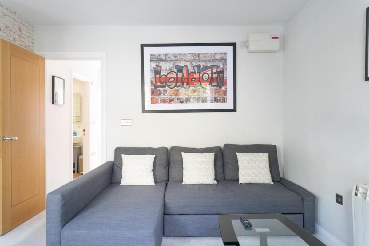 Trendy & Central 2BD Flat -Brick Lane Shoreditch! - main image