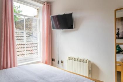 Trendy & Central 2BD Flat -Brick Lane Shoreditch! - image 15