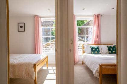 Trendy & Central 2BD Flat -Brick Lane Shoreditch! - image 19