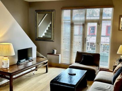 Luxury 2 bed flat Kings Road Fulham - image 10