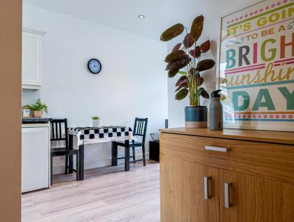 Cosy 1-Bed Apartment in Central London Old Street - image 7