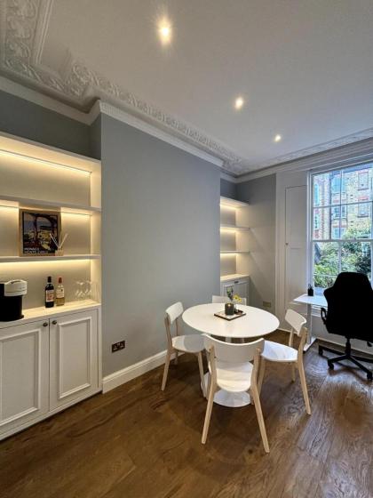 Elegant & Beautifully Presented 1BD Flat- Chelsea! - image 6