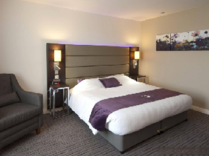 Premier Inn London Romford West - image 12