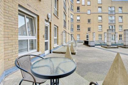 Bright 2 Bed by Tower Bridge with Roof Terrace - image 11