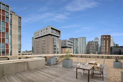 Bright 2 Bed by Tower Bridge with Roof Terrace - image 13