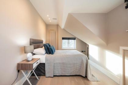 Hampstead Luxury Flat-Hosted by Sweetstay - image 2