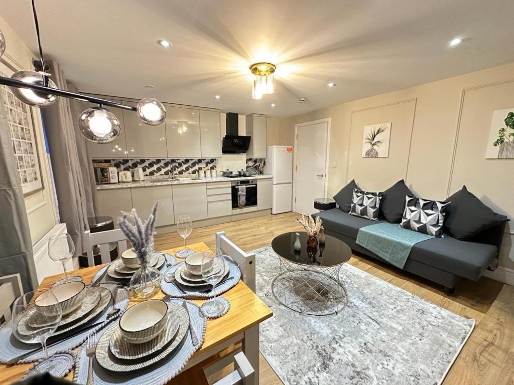 F3- Gorgeous 1 Bed Flat near Edgware Road Station - image 3