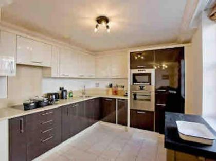 Fitzrovia 2 Bed modern +Lift central London - image 14