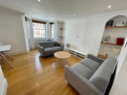 Fitzrovia 2 Bed modern +Lift central London - image 16