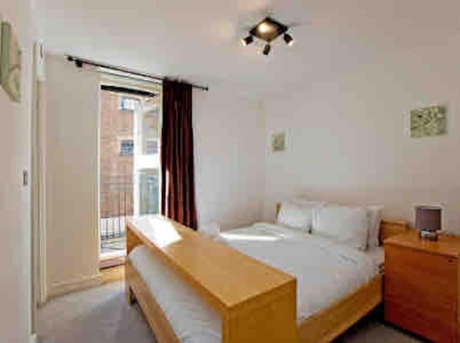 Fitzrovia 2 Bed modern +Lift central London - image 3