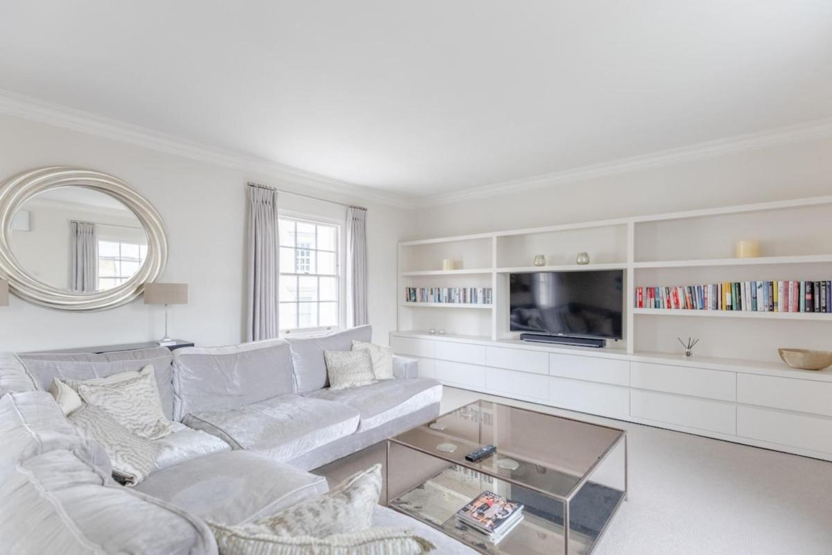 Luxurious 3BD Flat - Sloane Square Chelsea! - main image