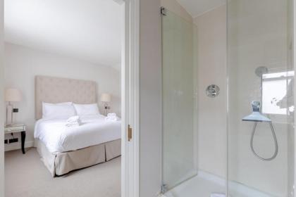 Luxurious 3BD Flat - Sloane Square Chelsea! - image 16