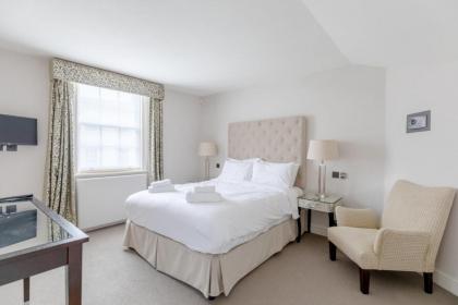 Luxurious 3BD Flat - Sloane Square Chelsea! - image 2