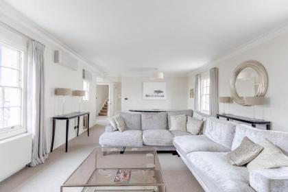 Luxurious 3BD Flat - Sloane Square Chelsea! - image 5