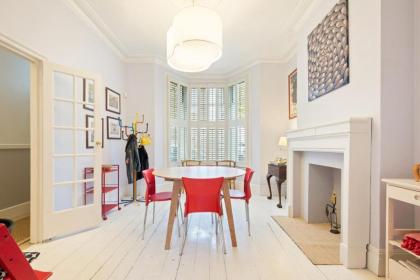 Charming 3BD House wPrivate Garden - Fulham! - image 11