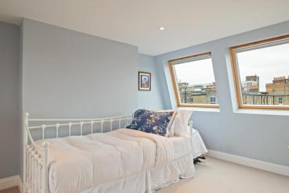 Charming 3BD House wPrivate Garden - Fulham! - image 15