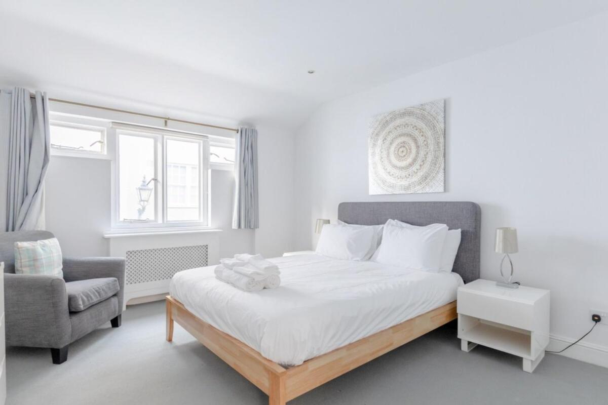 Central & Stylish 2BD Home near Kensington Gardens - image 4