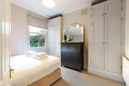 Charming 1BR with Garden in Parsons Green Fulham - image 11