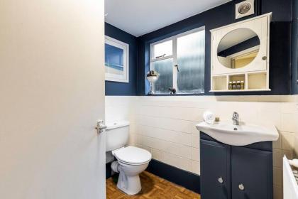 Charming 1BR with Garden in Parsons Green Fulham - image 14