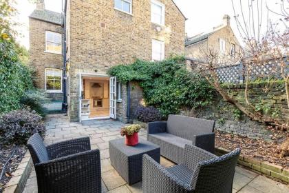 Charming 1BR with Garden in Parsons Green Fulham - image 18