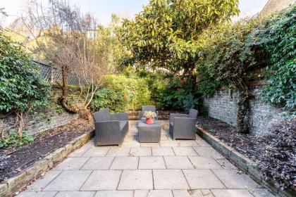 Charming 1BR with Garden in Parsons Green Fulham - image 5