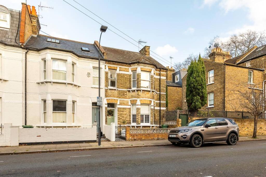 Charming 1BR with Garden in Parsons Green Fulham - image 6