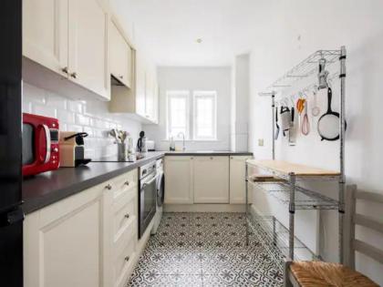 Pass the Keys Spacious and central 2 bedroom flat in Chelsea - image 2