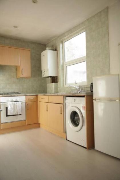 2 bedrooms flat in hammersmith - image 4