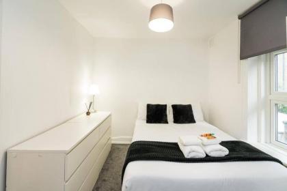 2bed flat west Kensington - image 20