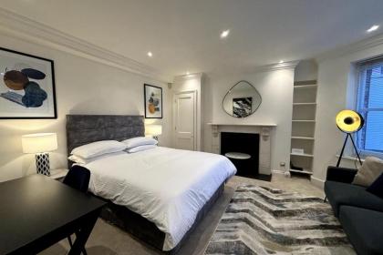 Chic Studio Flat 8 Mins to Harrods Knightsbridge