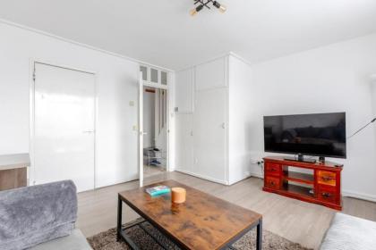 Well Located 2BD Flat - Essex Road Islington! - image 12