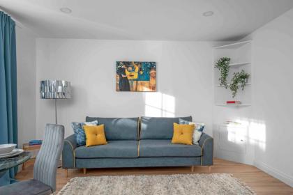 Bricklane London Stunning 1BR Apartment - image 14