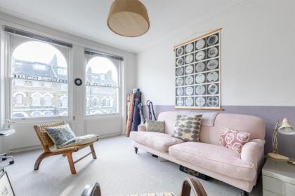 Charming 2BD Hideaway - Caledonian Road Camden! - image 7