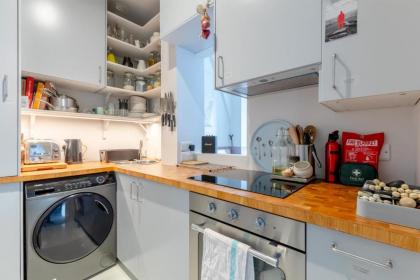 Charming 2BD Hideaway - Caledonian Road Camden! - image 9