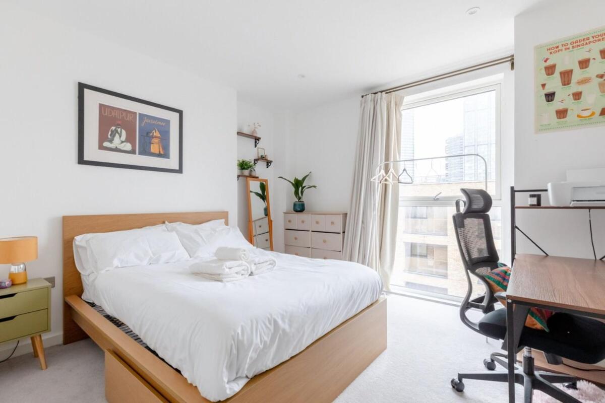 Beautifully Decorated 1BD Flat - Heart of London! - main image