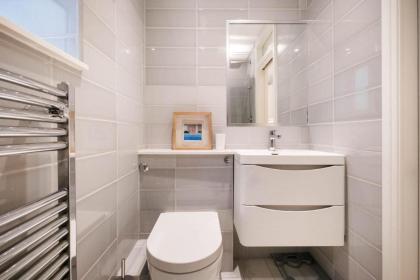 Shoreditch Park & Downham Rd- CityApartmentStay - image 17