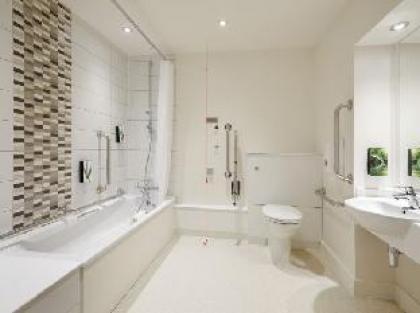 Premier Inn London Docklands (Canning Town) - image 10