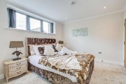 CONCORD Apartment 1 bed 1 bath West London Kew - image 2