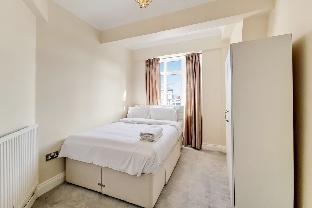 Charming 2-Bedroom Flat in the Heart of London - image 2