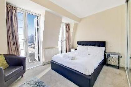 Charming 2-Bedroom Flat in the Heart of London - image 4