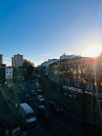 Regent’s Park Apartment - image 10