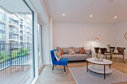 Immaculate new 1 bed AC & pool Chelsea - image 18