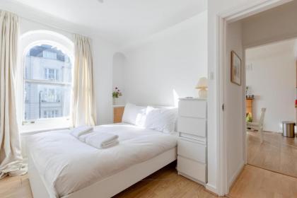 Spacious 1BD Flat 5 mins to Paddington Station! - image 3